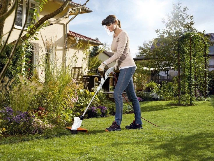 Stihl FSE 52 Electric Trimmer, Autocut 2-2 - Image 2