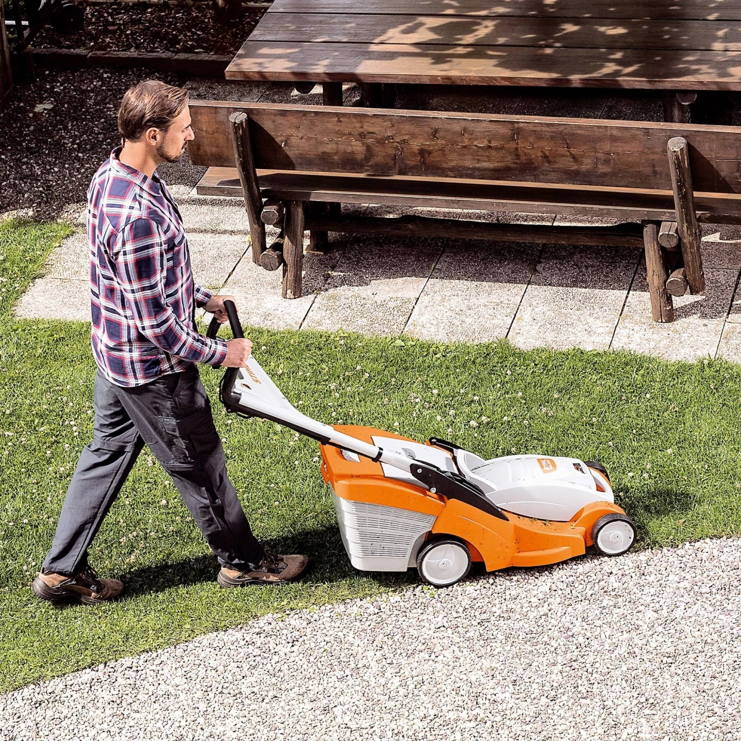 Stihl RMA 339.0 C Cordless Lawnmower Shell - Image 3