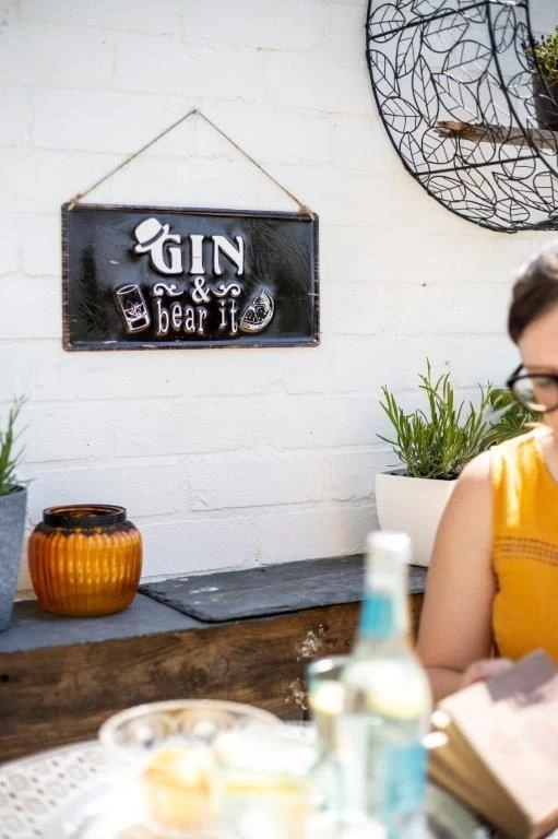 La Hacienda Gin & Bear It Garden Sign - Image 2