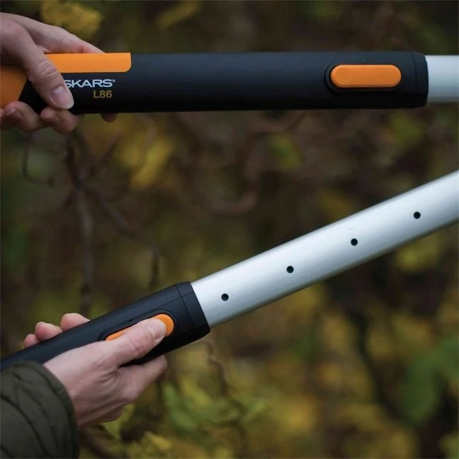 Fiskars SmartFit Telescopic Hedge Shear HS86 - Image 3
