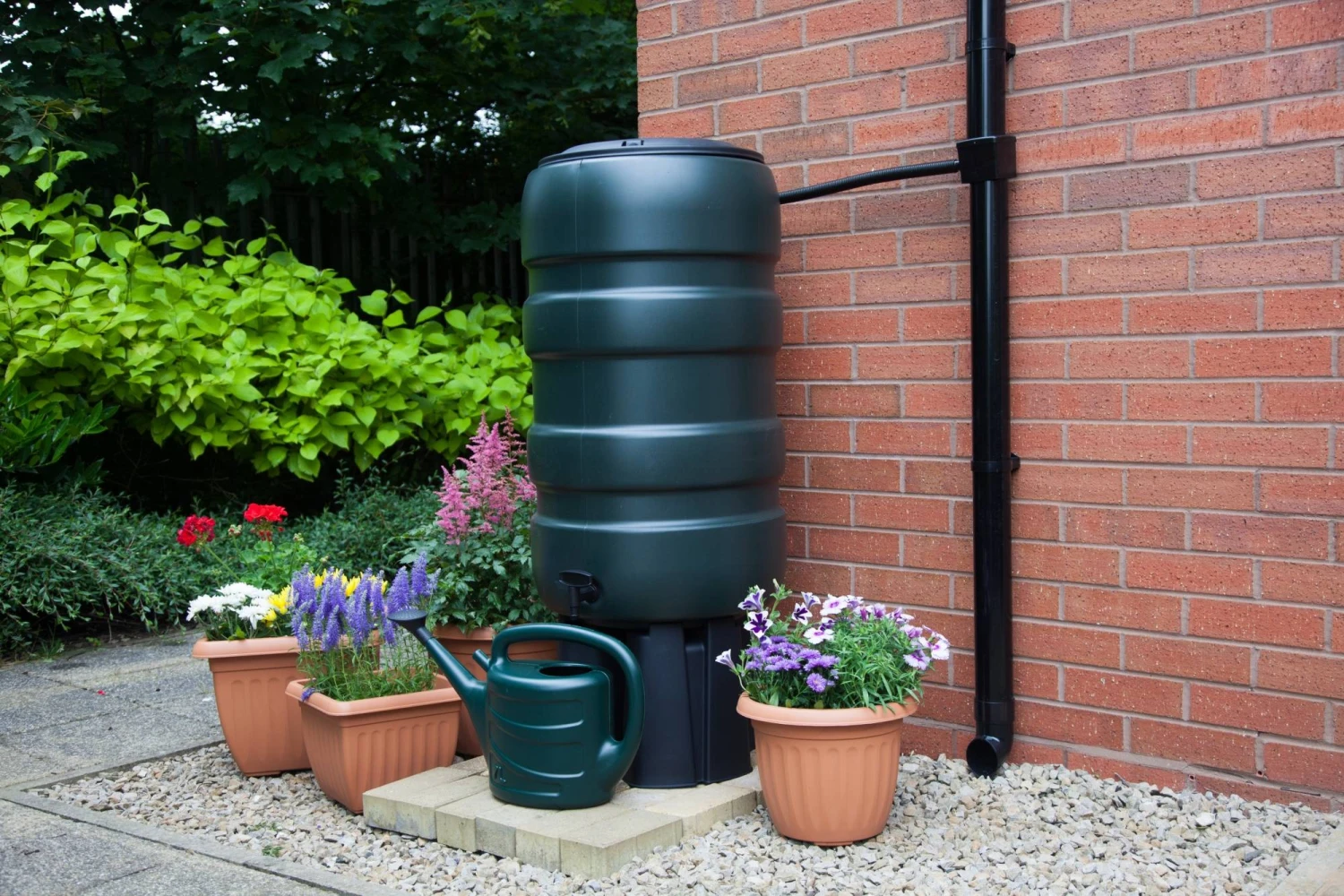 White Furze 150L Water Butt Set - Image 2